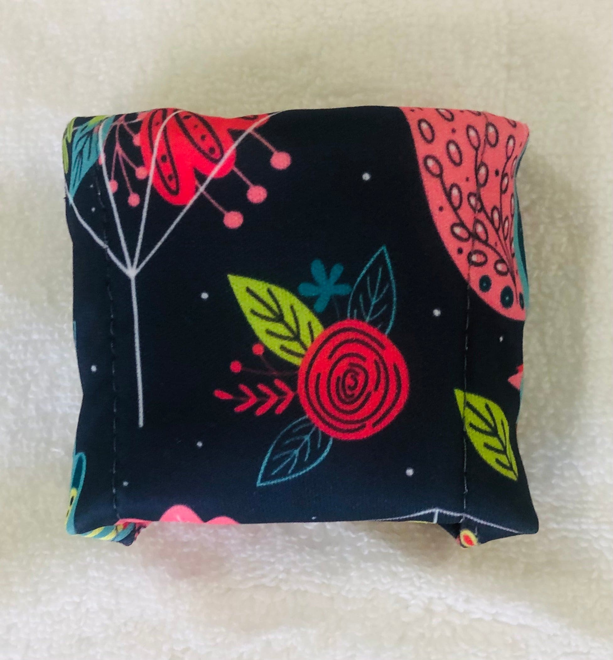 Bloombird Dark Reusable Bamboo Cotton Cloth Pads - Image 14