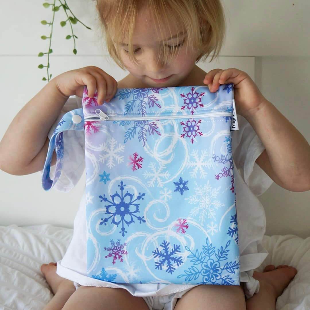 Frozen Snowflakes Medium Wet Bag with a double layer of PUL - Image 4